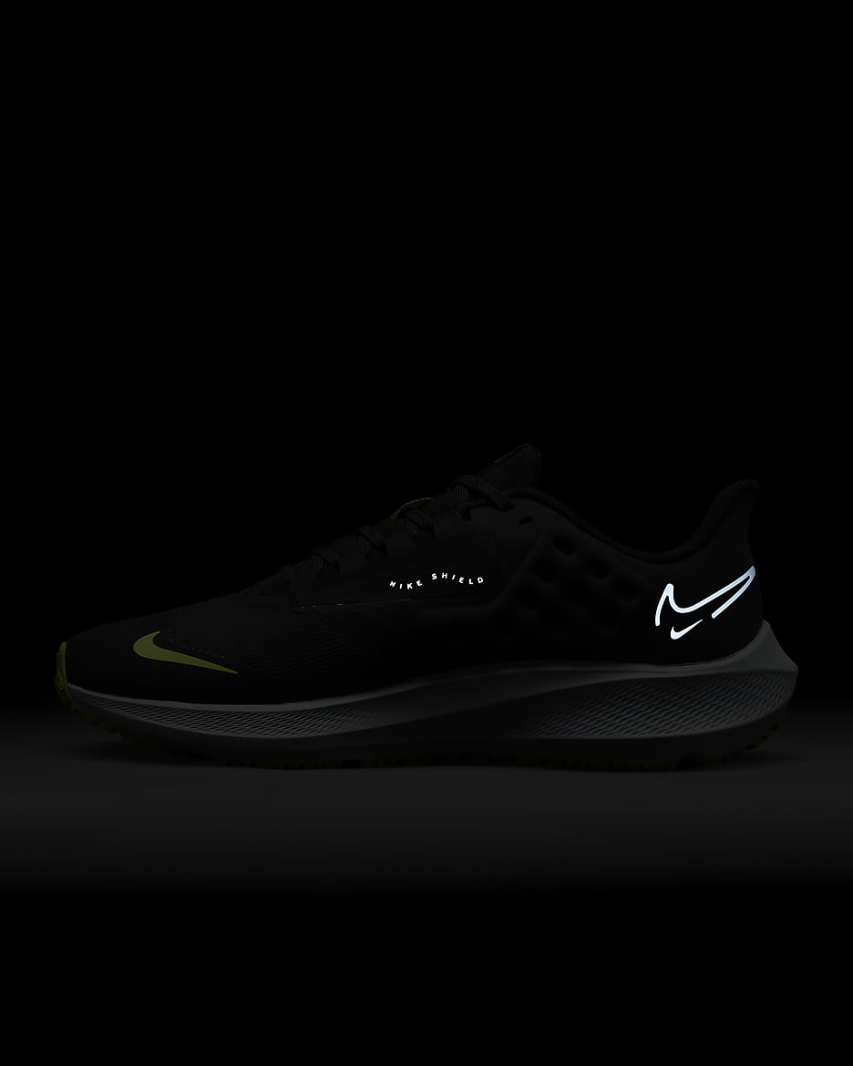 Men's nike shield running shoes best sale